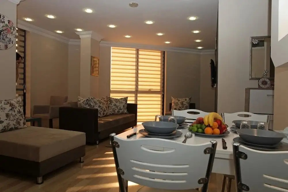 Noi Suites