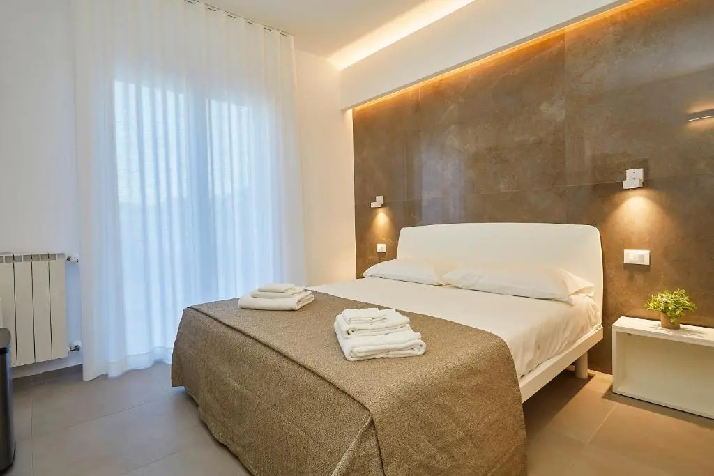 Porta del Golfo Apartments & Suites