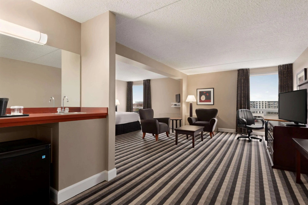 Royal Hotel Regina, Trademark Collection by Wyndham
