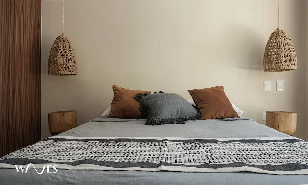 Room in Apartment - Exclusive Spacious 2 Bedroom Apartment With Private Pool and Top Amenities