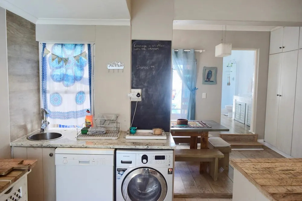 2 Bedroom Home With Private Garden