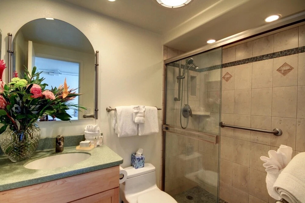 Kihei Beach #405 by Ali'i Resorts