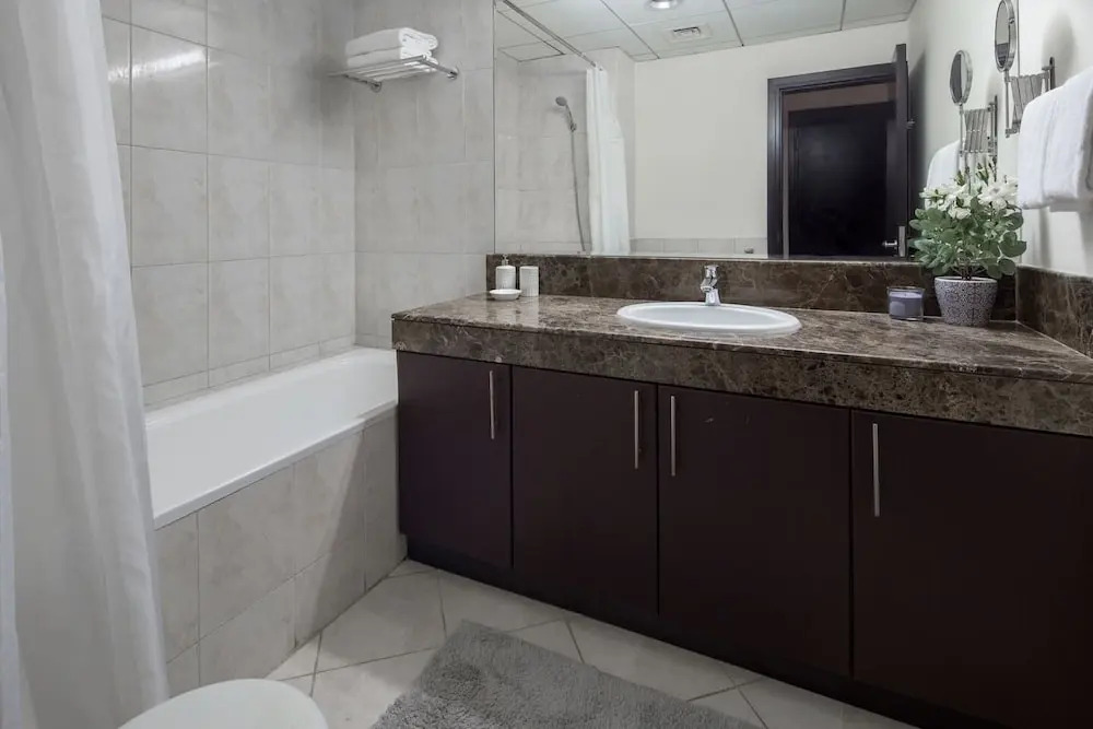 Spacious 1BR in Heart of JVC