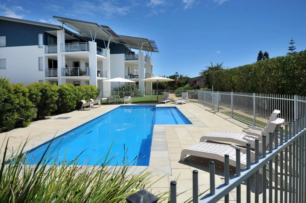Pacific Marina Apartments