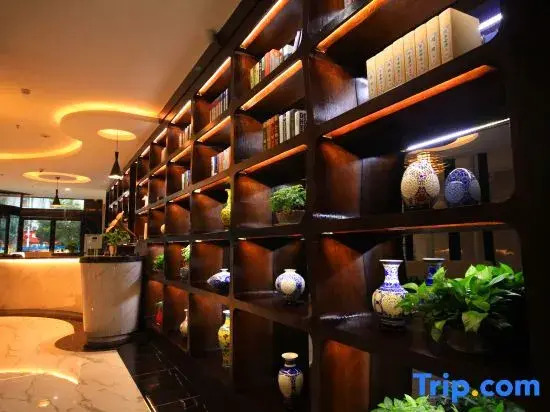 Oriental Star Boutique Hotel (Zhumadian East Bus Passenger Transport Station)