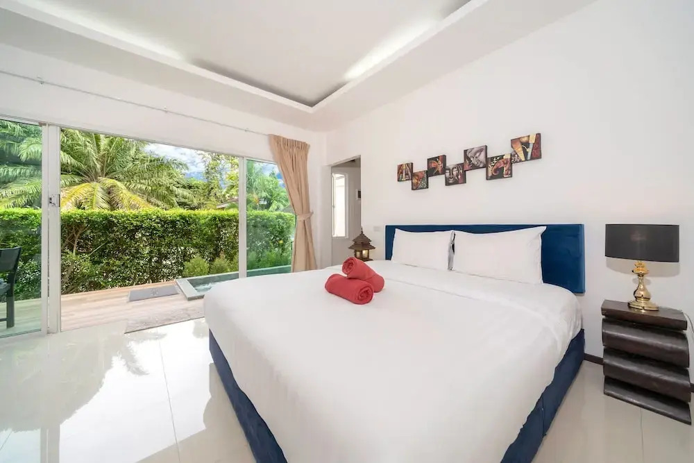 NaiHarn Private Oxavia Garden Bungalows