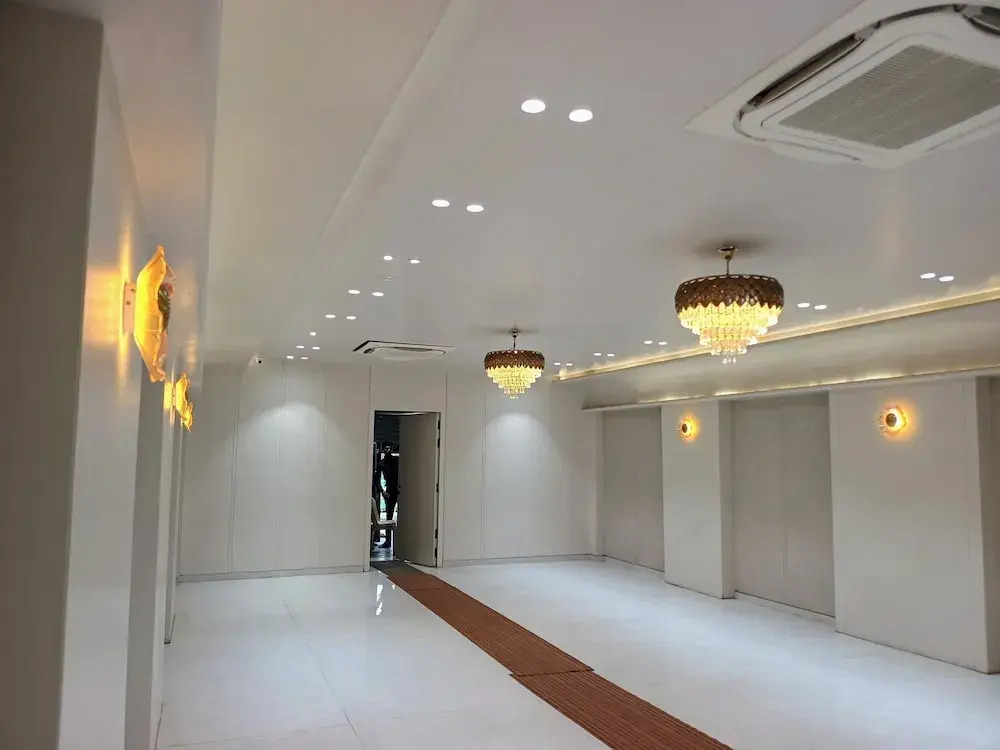 Hotel K A Square