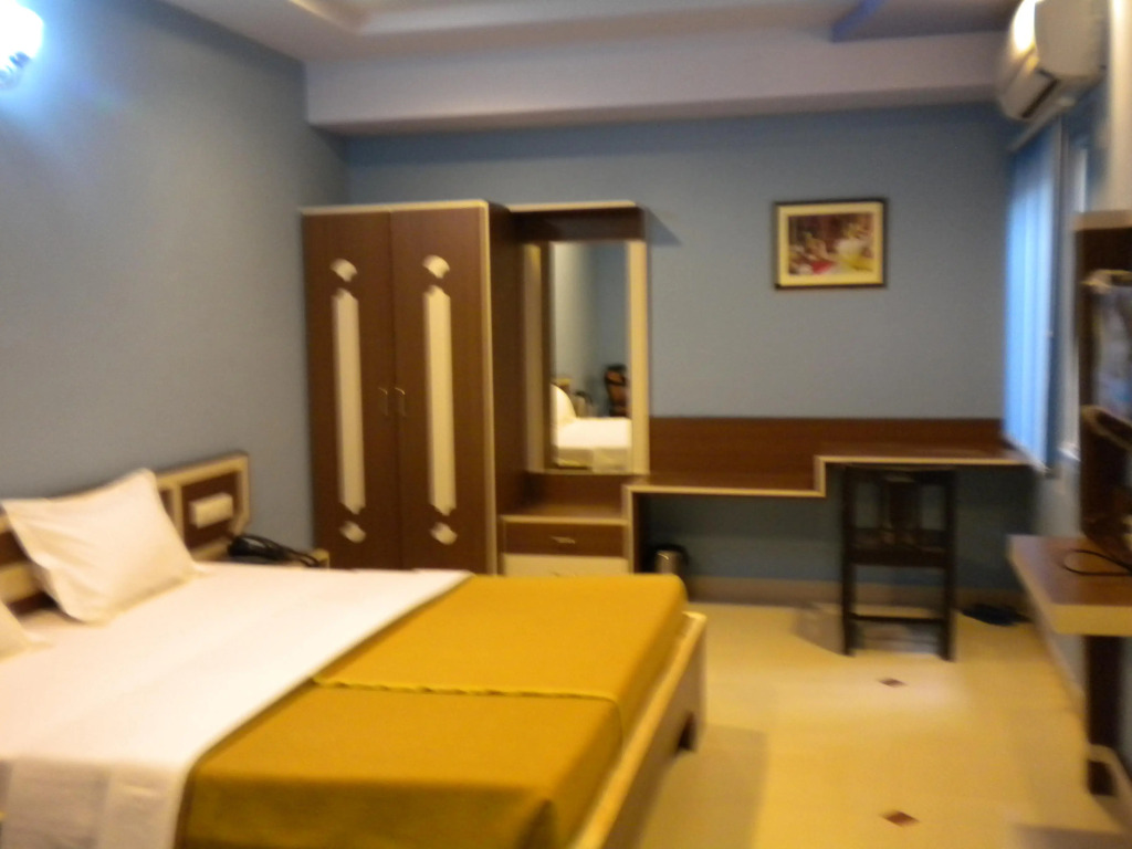 OYO 27803 Hotel Raj Mahal