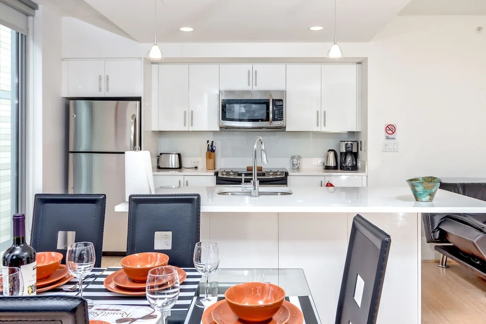 Arlington Fully Furnished Apartments in Crystal City
