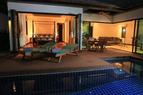 Naiharn Beach Villa