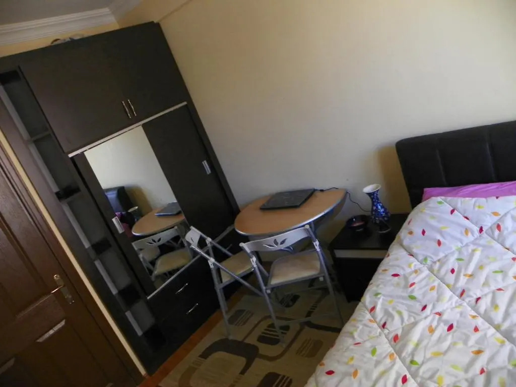 MOURAT Holiday Apartment Flat Furnished House Cheap Sleeping Rooms