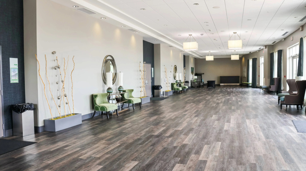 Holiday Inn & Suites Peoria At Grand Prairie by IHG