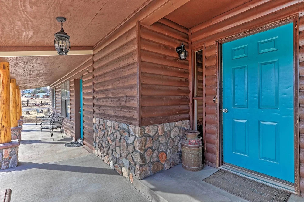 'the Eagar House' White Mountains Gem w/ Views!