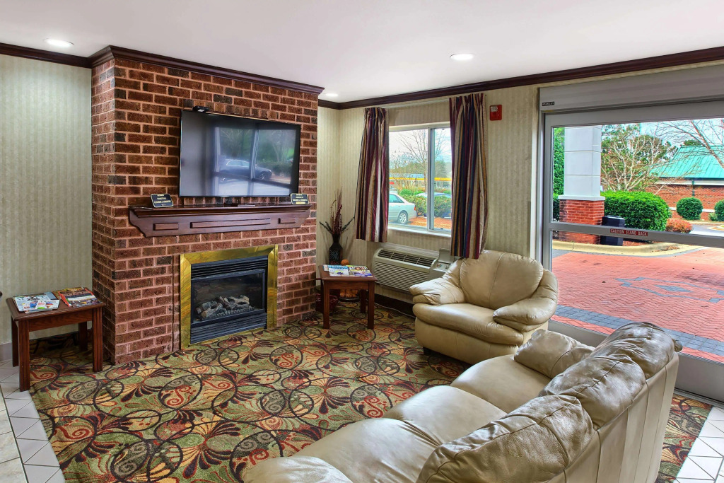 Country Hearth Inn of Knightdale