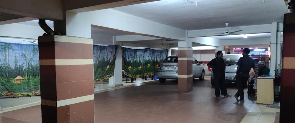 Dwaraka Inn