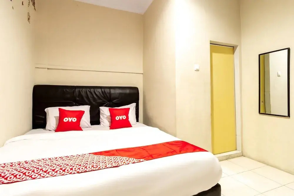 OYO 2076 Oxy Art Boarding House