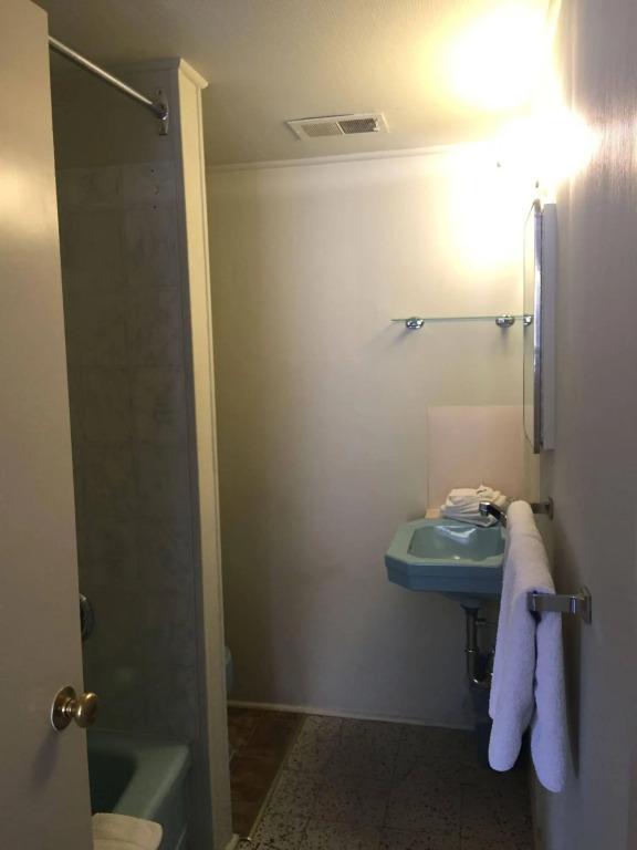 Robbies Motel