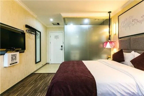 Blooming Hotel