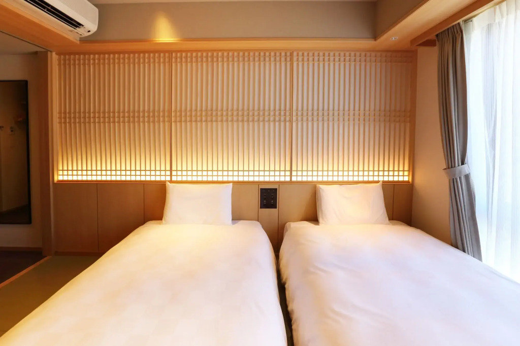 Henn na Hotel Premier Kyoto Gojo Karasuma -Formerly Watermark Hotel Kyoto