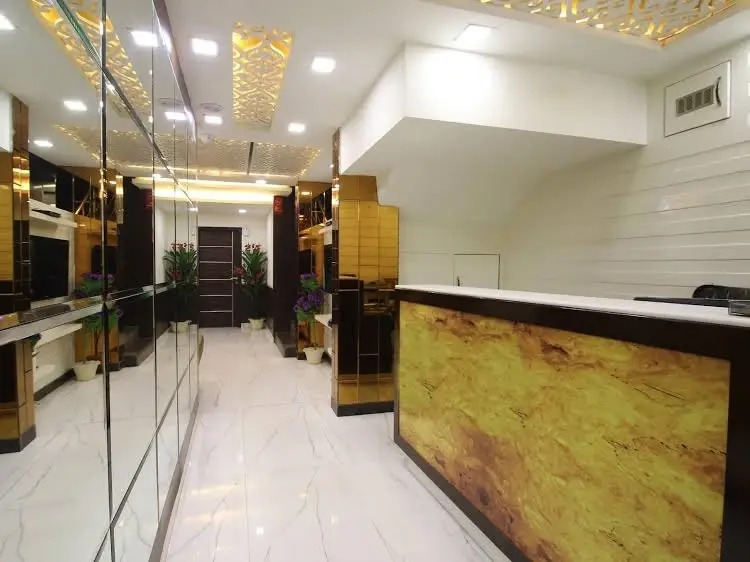 Hotel Tribhovan Palace