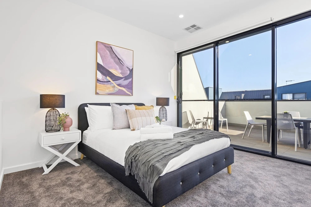 Urban Rest Port Adelaide Apartments