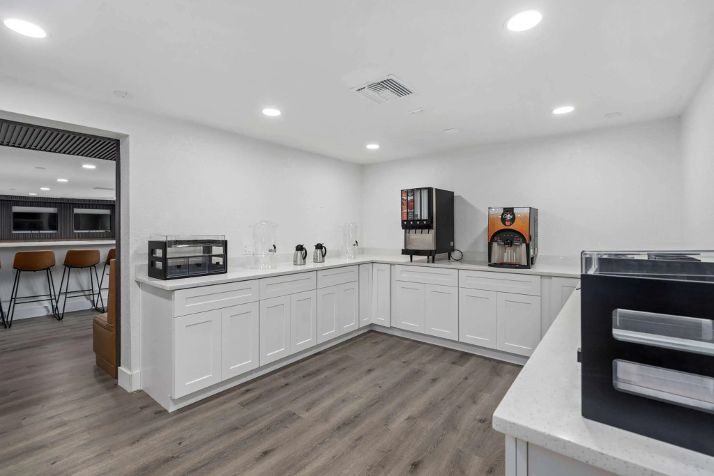 Super 8 by Wyndham Kissimmee-Orlando