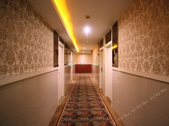 Huayuan Business Hotel