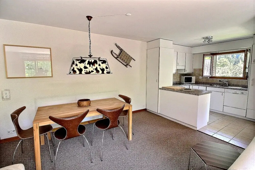 35 Rooms Apartment at 300m From the Cableway