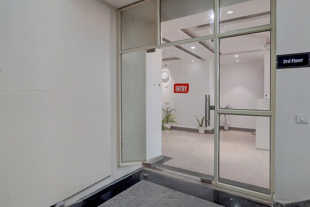 FabHotel Cozy Stay
