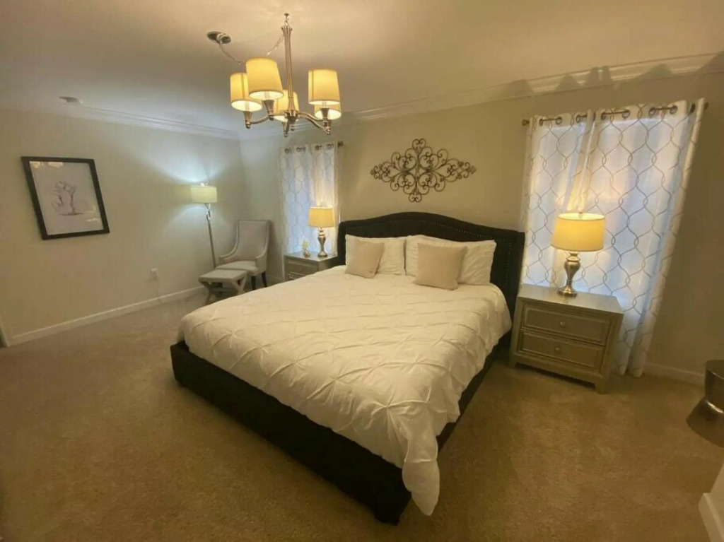 Amazing Champions Gate 7 bedrooms/6 bathrooms!