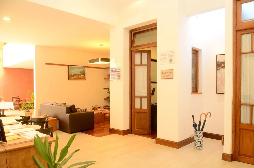 Hotel Roble Blanco