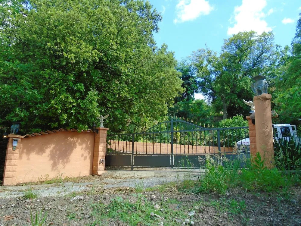 Villa With 3 Bedrooms in Les Adrets de L' Esterel, With Wonderful Moun