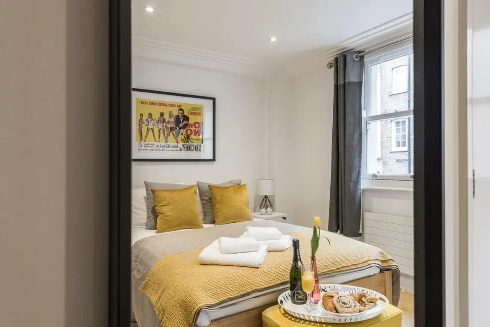 2-bedroom Spacious Apartment in the Heart of Covent Garden, London