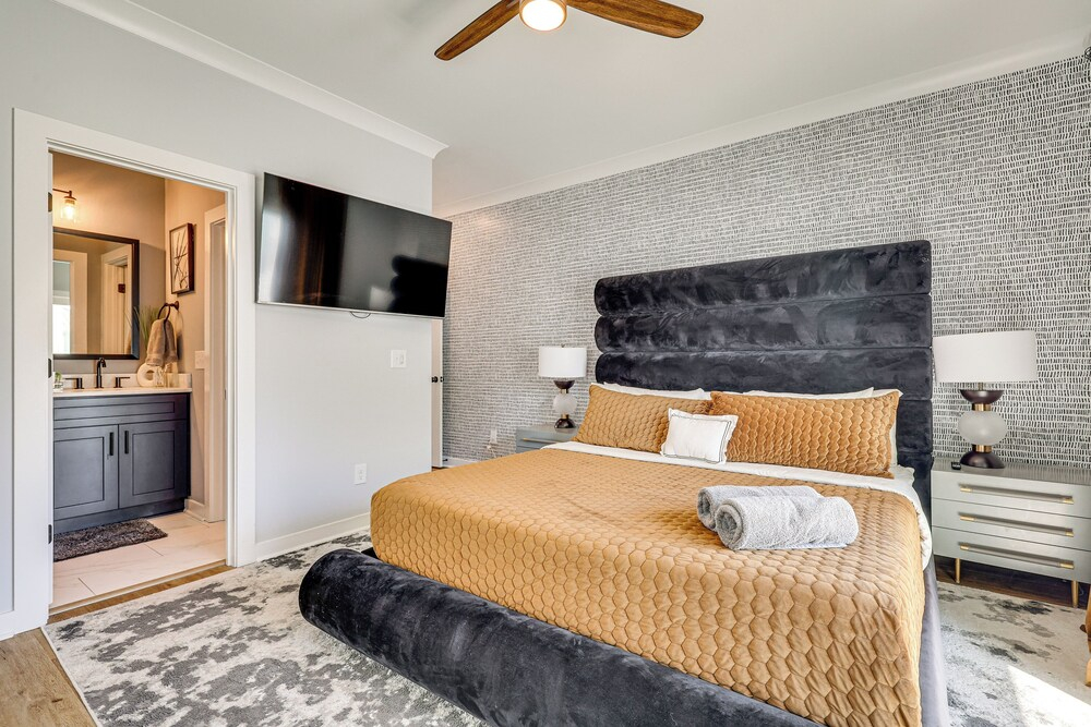 Sun, Surf & Group Fun in Carolina Beach! Luxe Home