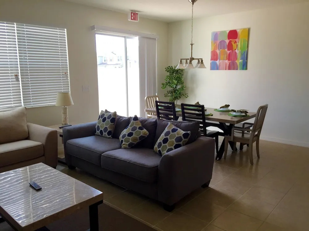 Amazing Vacation Homes, FL. Inc.