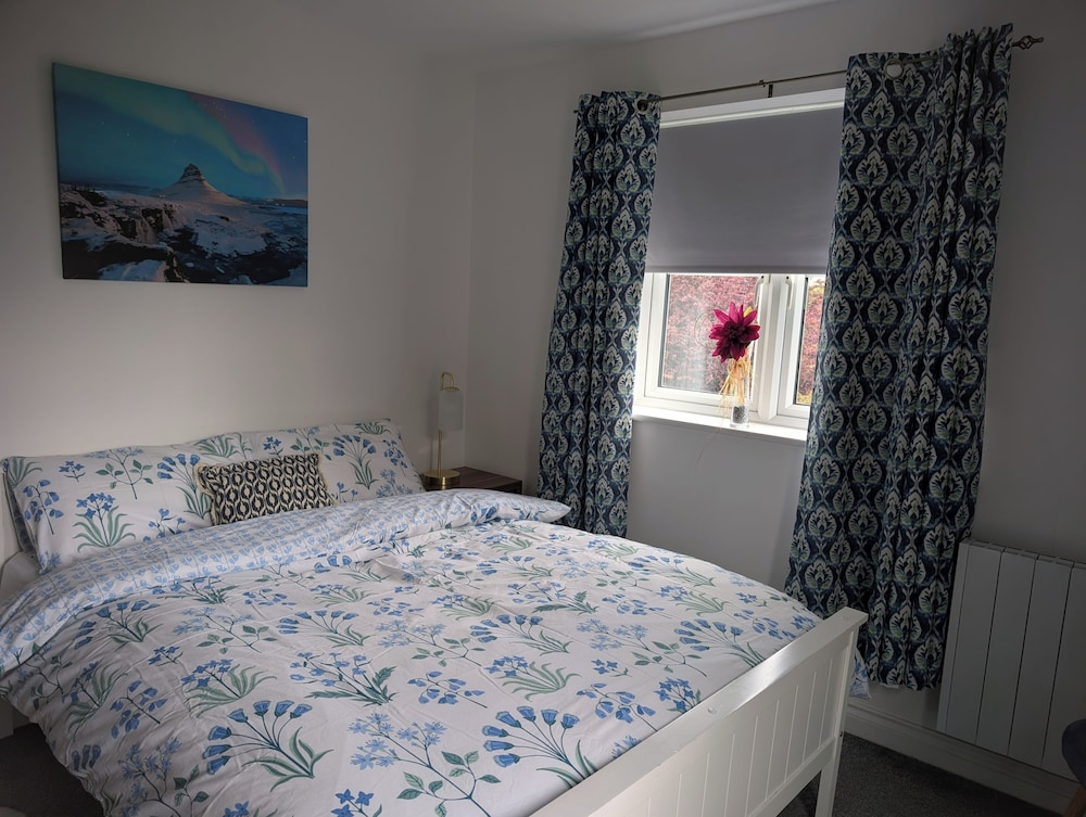 Rugby - Apartment - Sleeps 4 - Parking