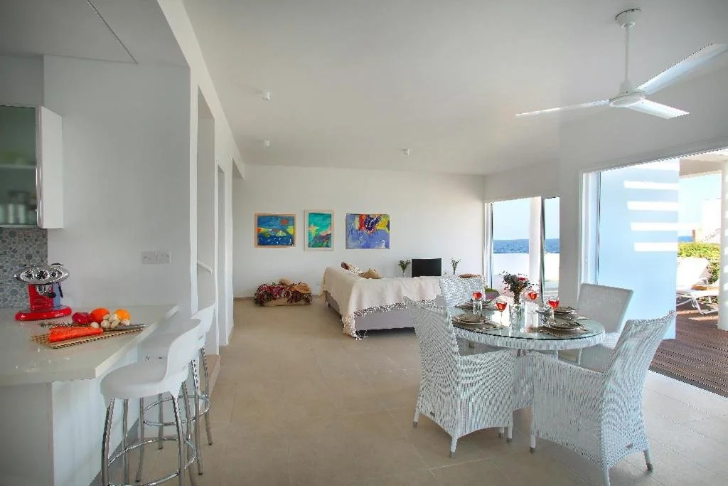 Oceania Villa