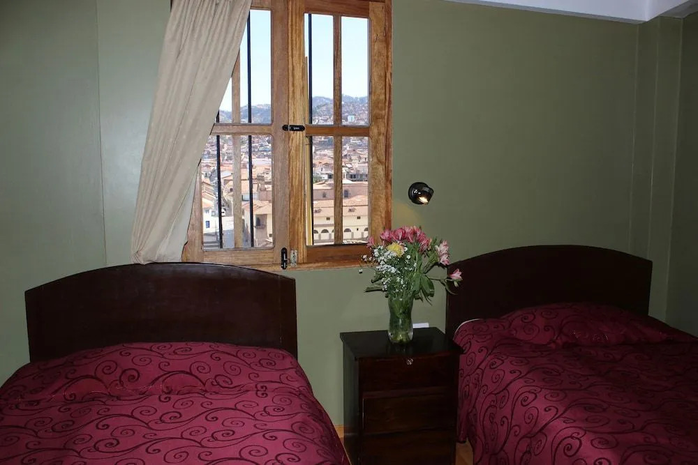 Apart y Hostal "El Puma"