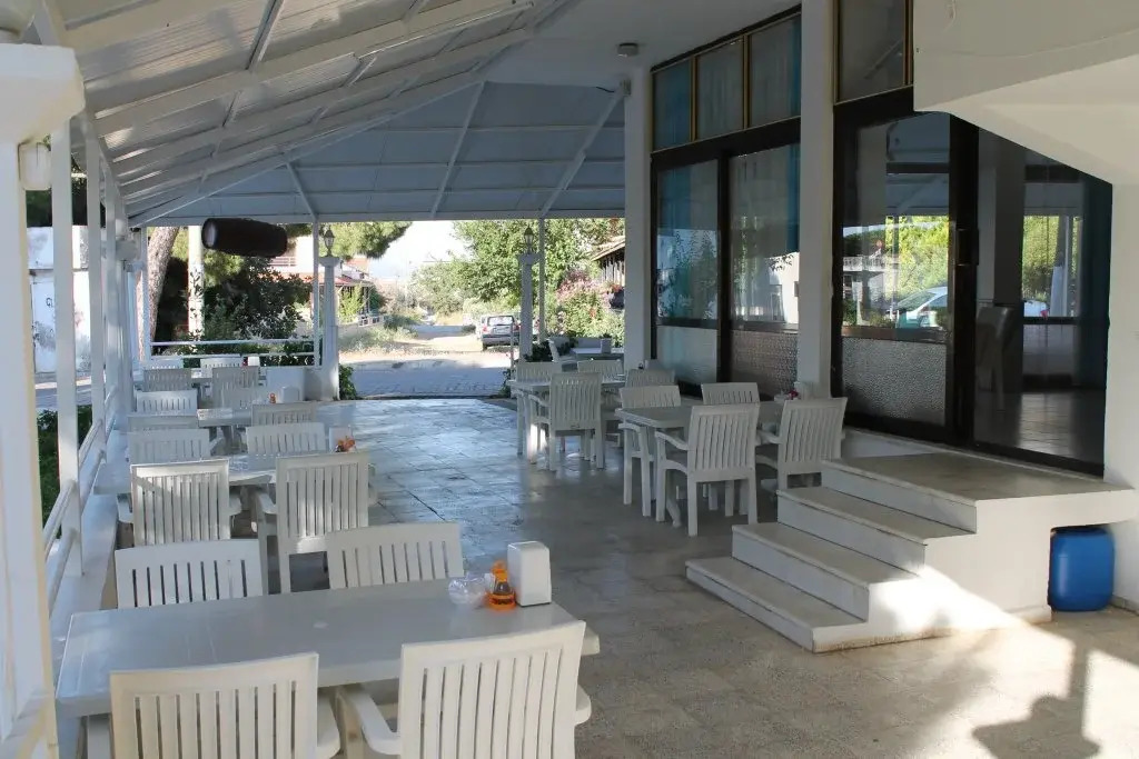 Voyager Hotel