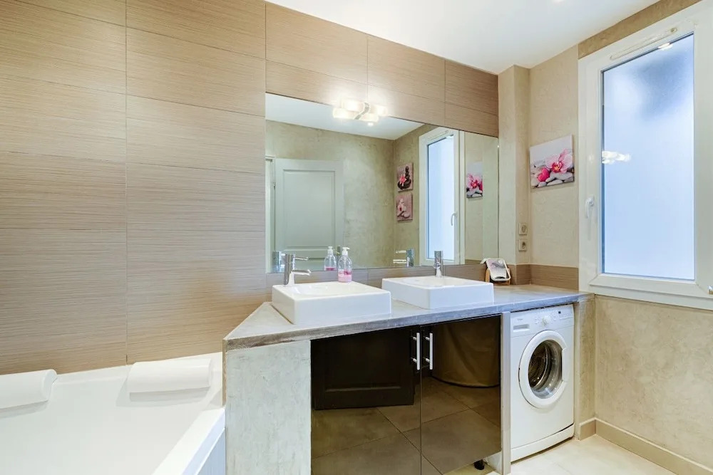 4-room Apartment at the Crossroads Marseille Life