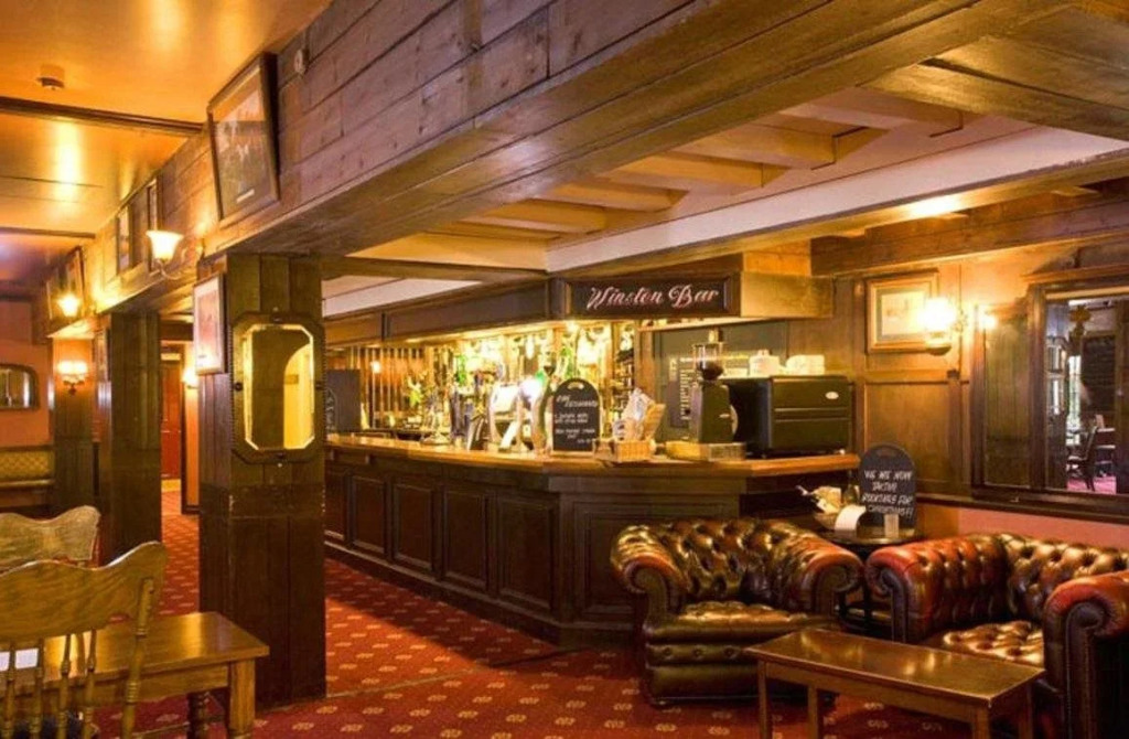 Bear Hotel