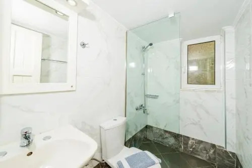 Bay View Apartments