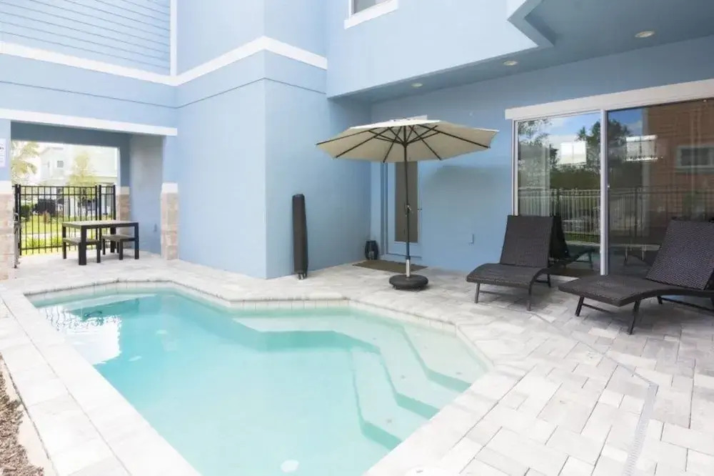 5 Bed Reunion Resort 5 Bedroom Villa by RedAwning