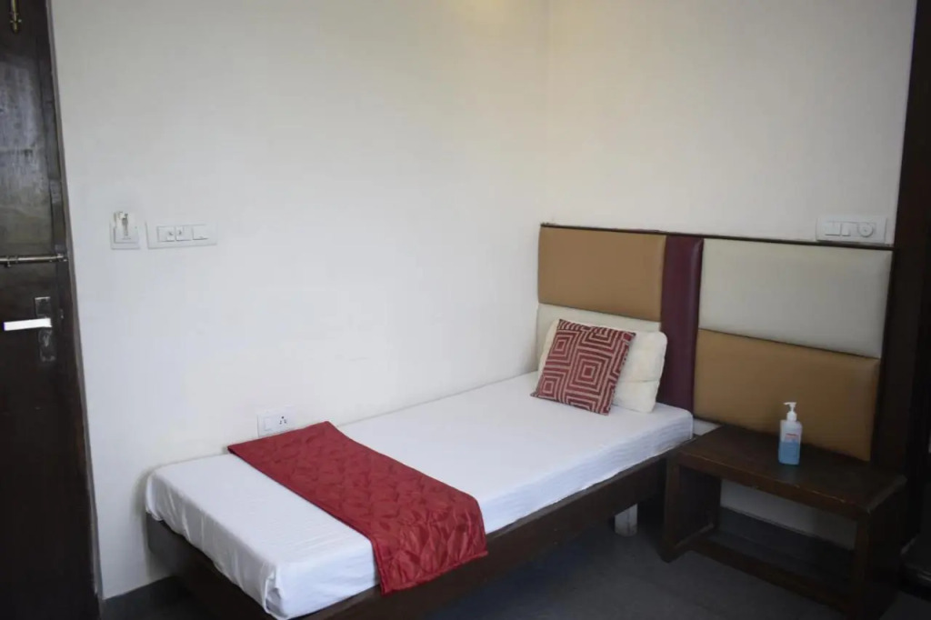 Hotel Tamizh Park