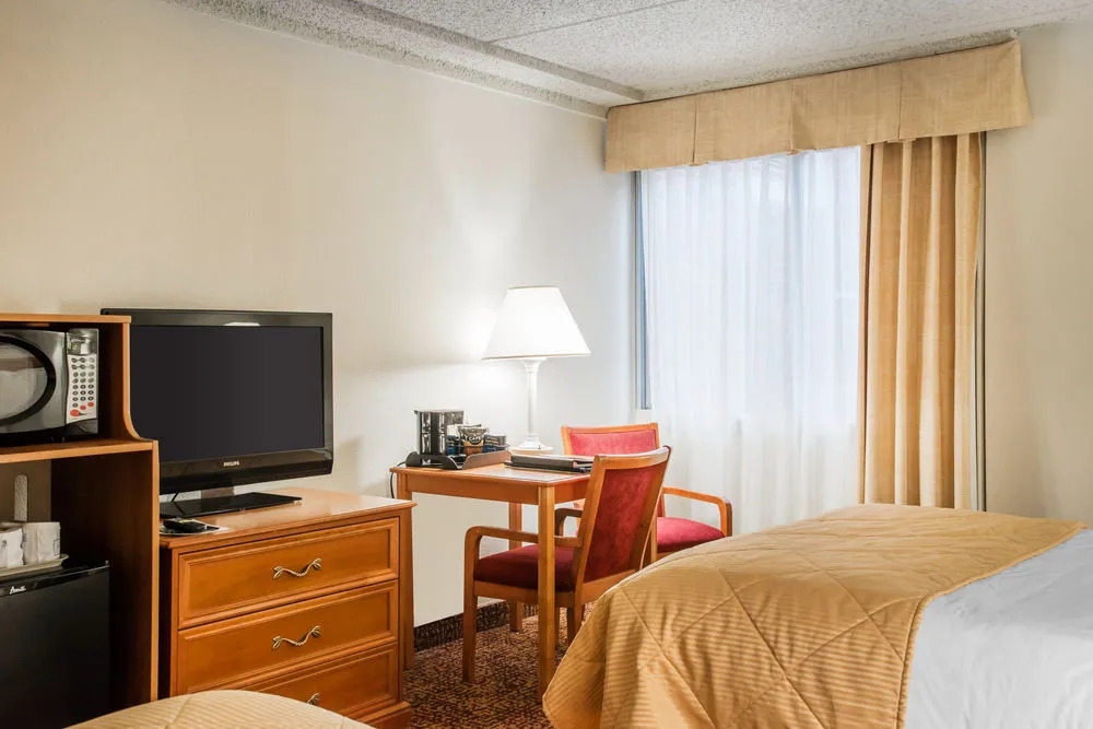 Holiday Inn Eau Claire-Campus Area/I-94