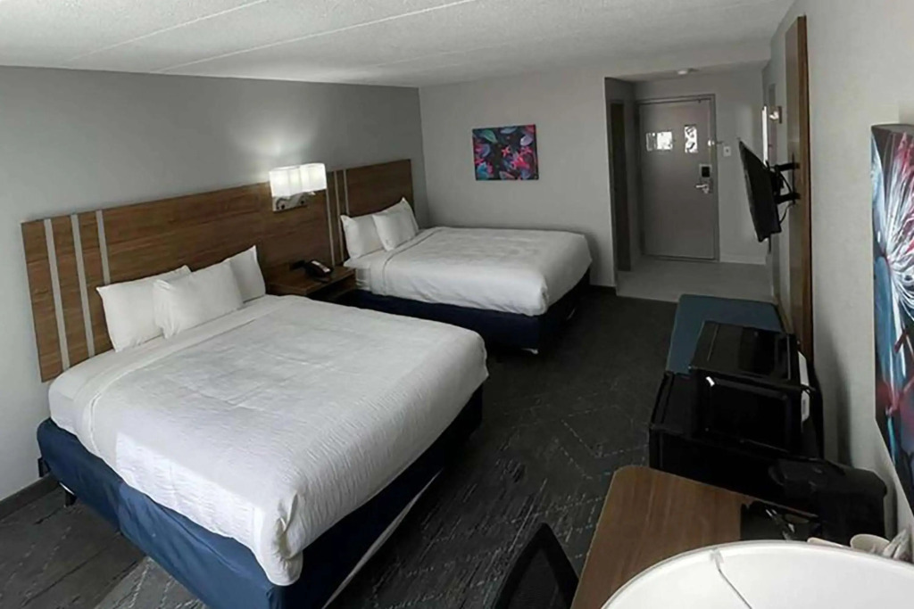 USA Inn and Suites Springfield Ohio
