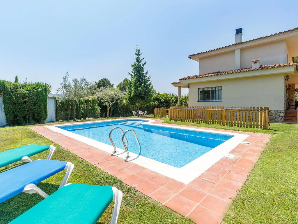 Bell Lloc 02 - Three Bedroom