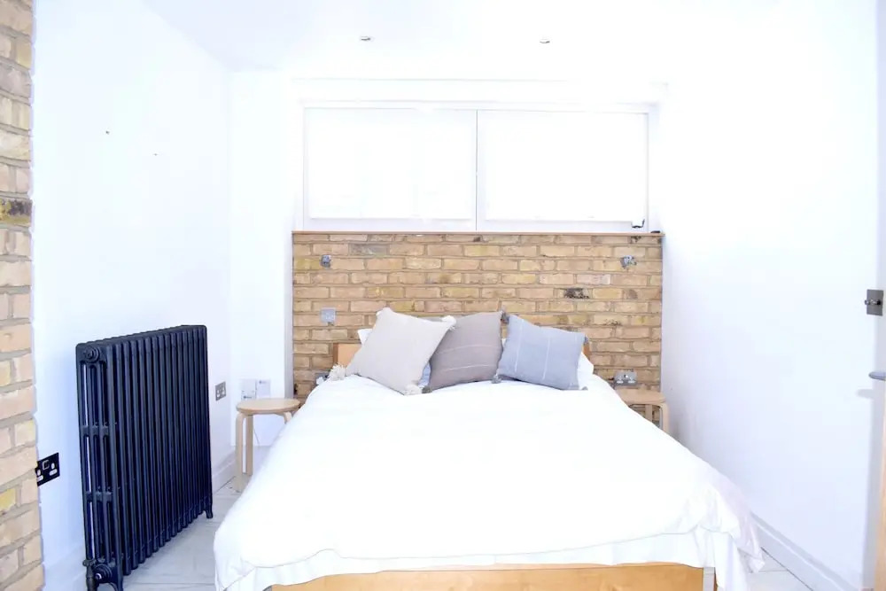 Beautiful 1 Bedroom House in East London