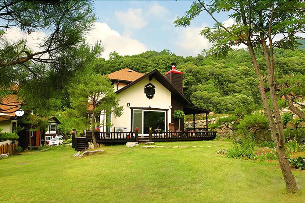 Yangpyeong Flower Fragranceed Pension