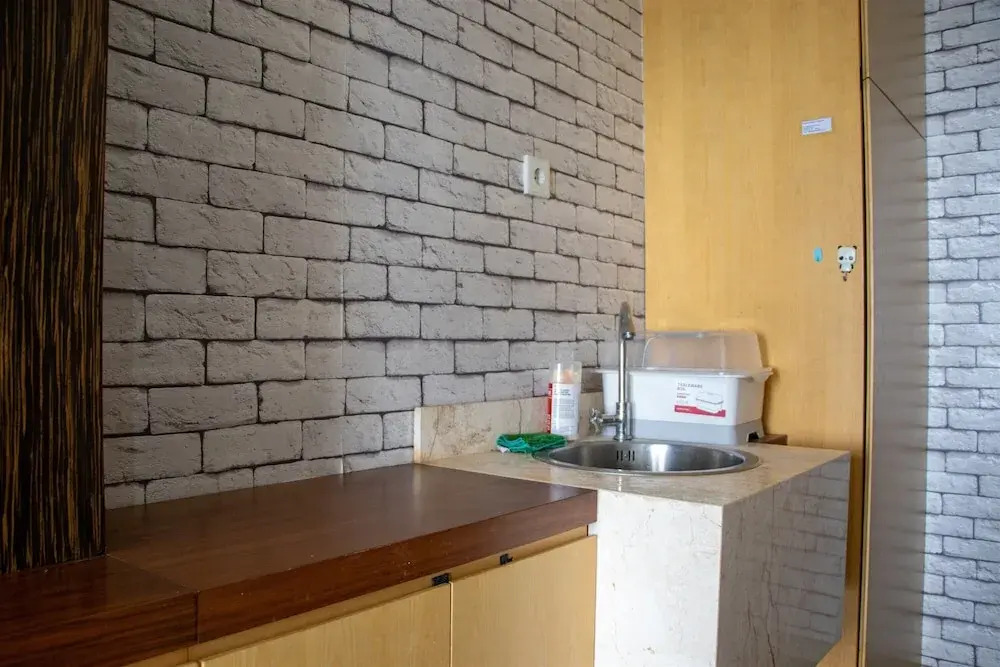 Comfort 2Br At Nifarro Park Apartment